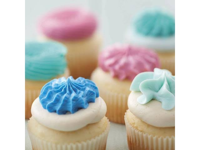 12-Piece Cupcake Decorating Icing Tips Set L924037