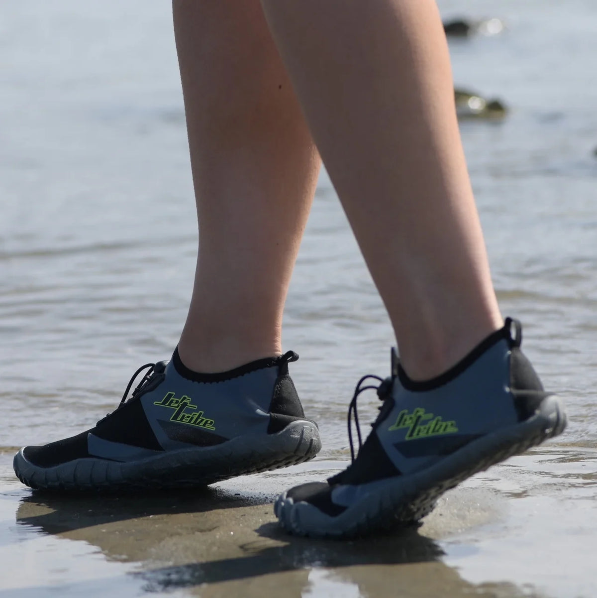 Neoprene Water Shoes with Rubber Sole U3657