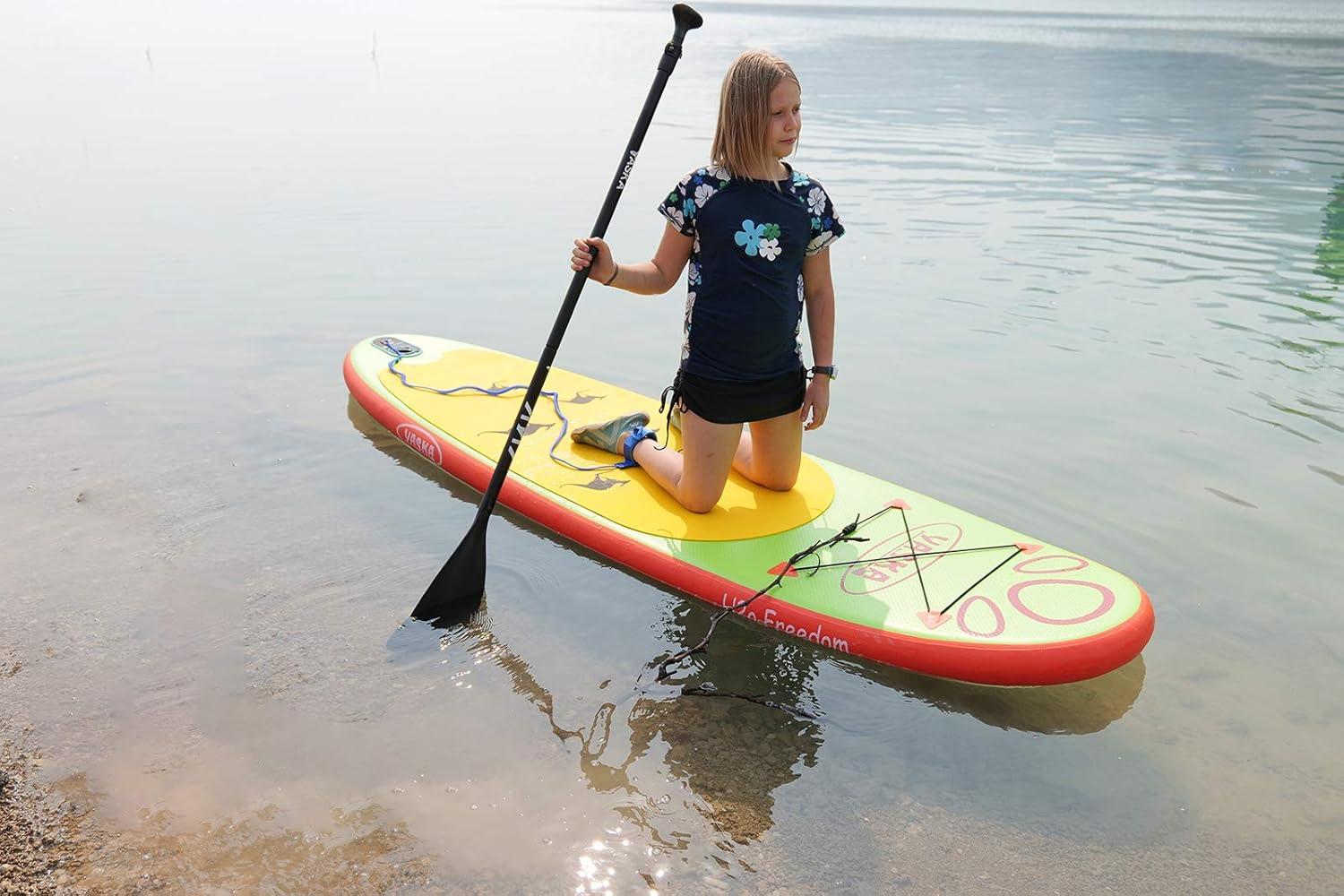 Kids Inflatable Stand Up Paddle Board with Hand Pump, Adjustable Aluminum Floating Paddle, Repair Kit, Rucksack and Bottom Fin D95527