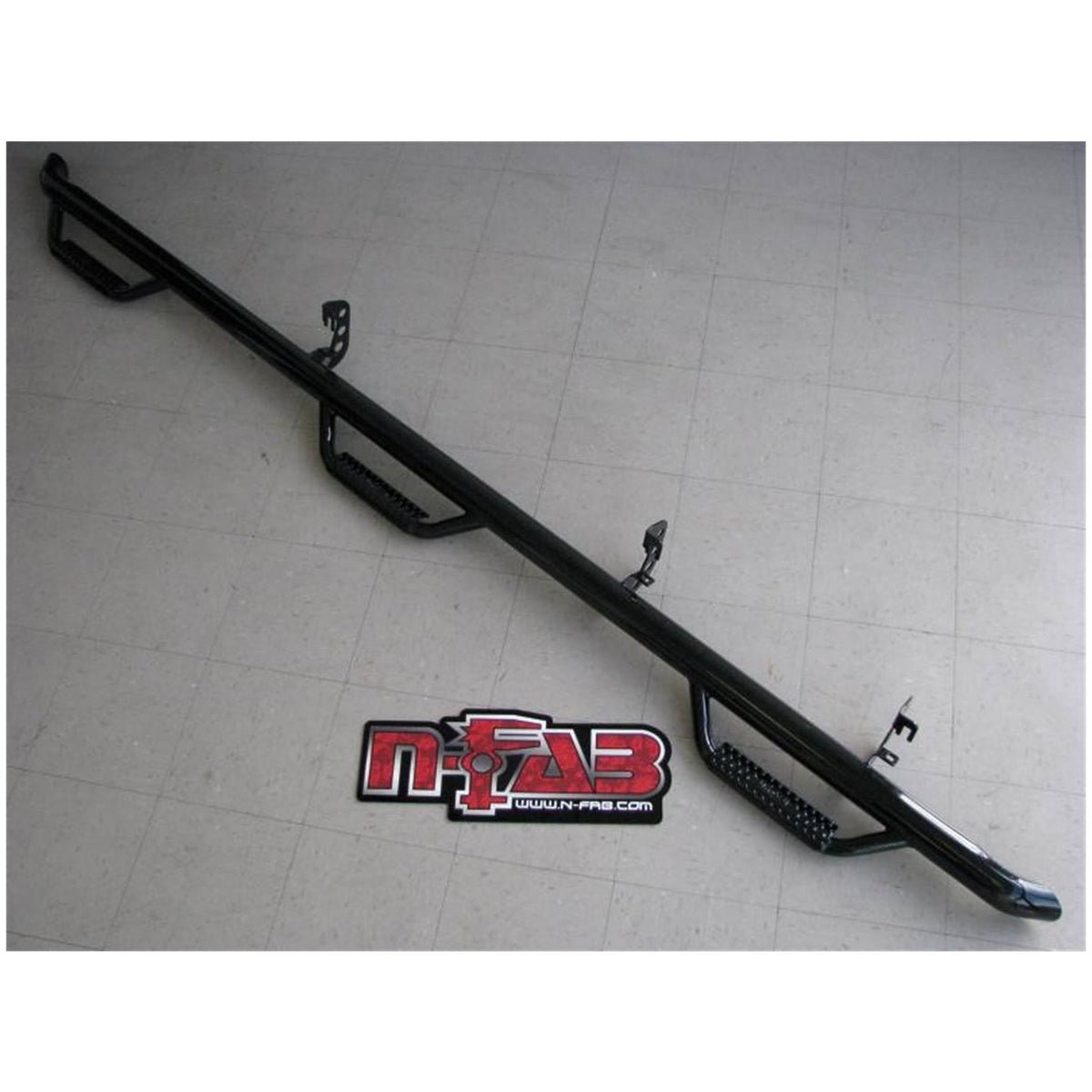 Wheel to Wheel Nerf Step Bar with Bed Access H35348