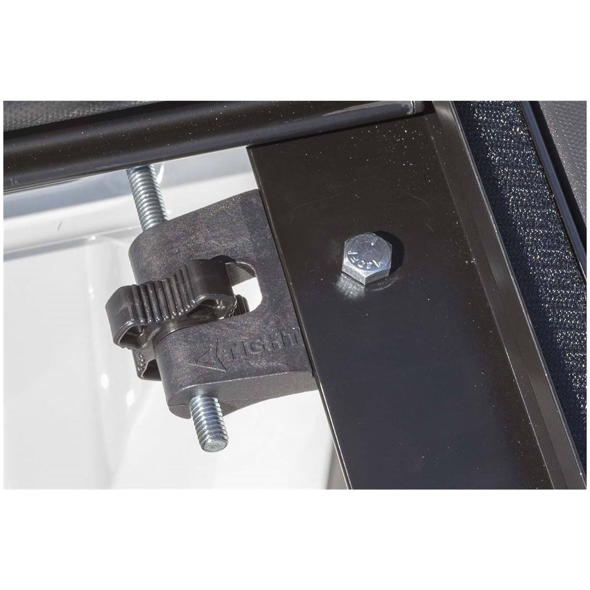 Vanish Roll-Up Tonneau Cover M66532