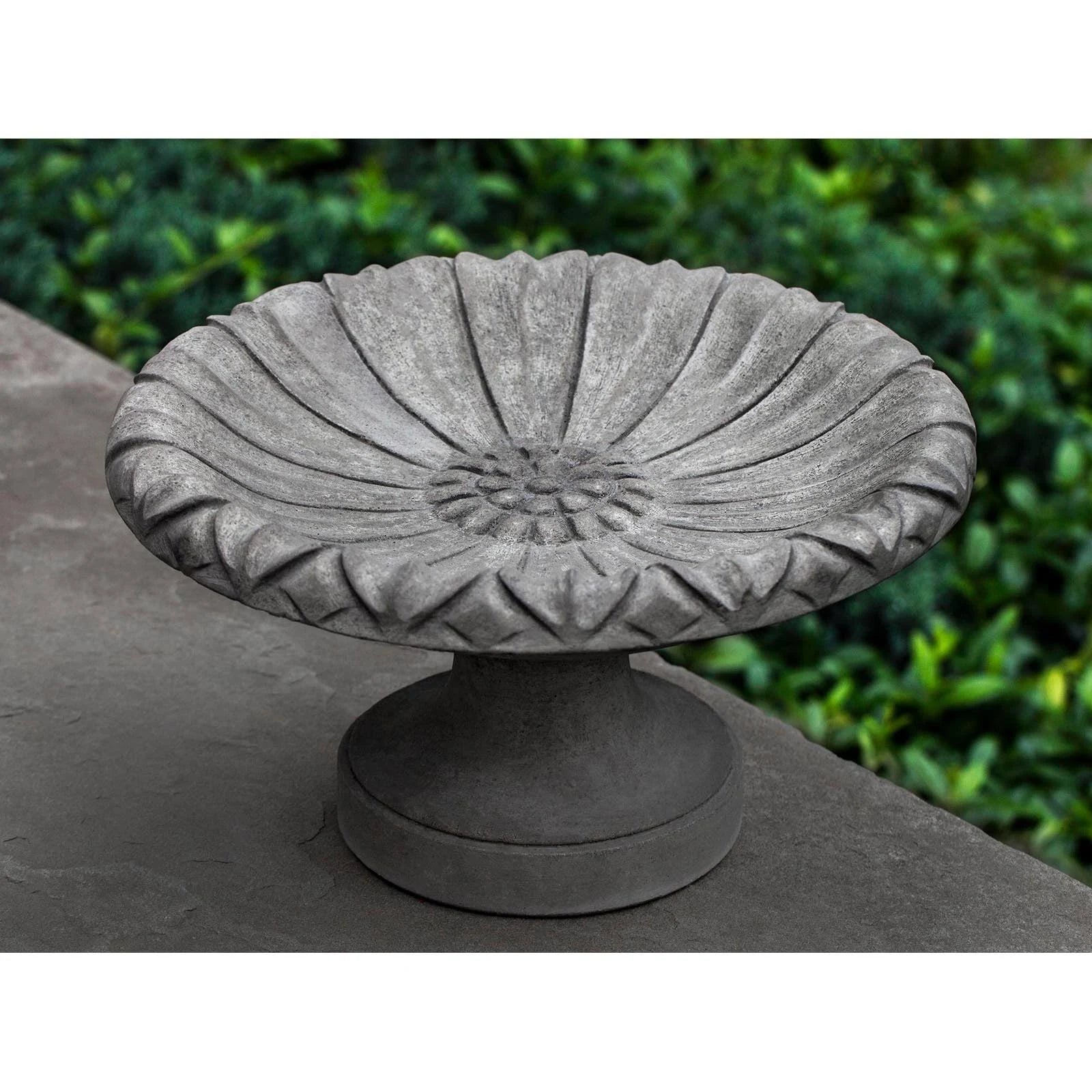Verde Lotus Birdbath N5238