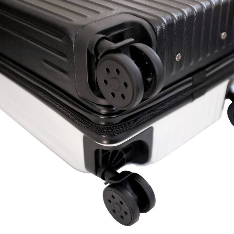 White 2-Toned 21x22 Carry-On Hardcase P3798