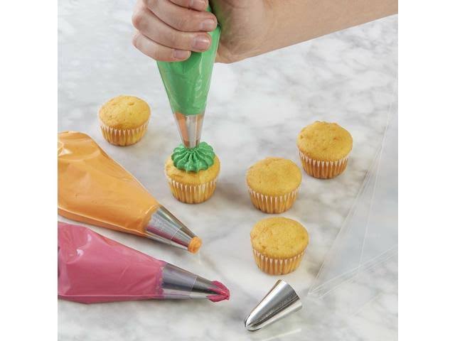 12-Piece Cupcake Decorating Icing Tips Set L924037