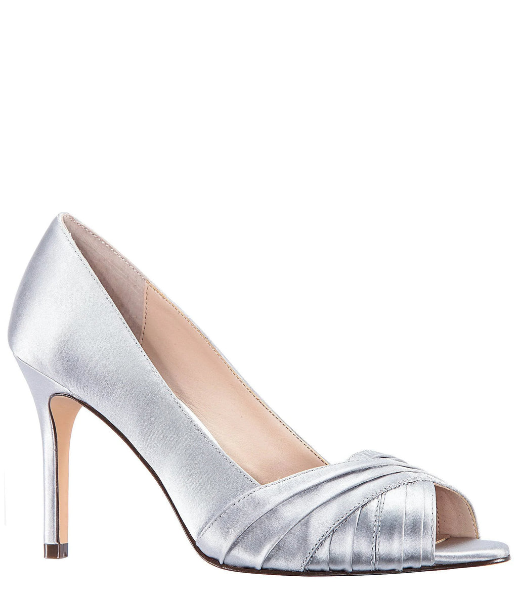Silver Satin Pump U577040