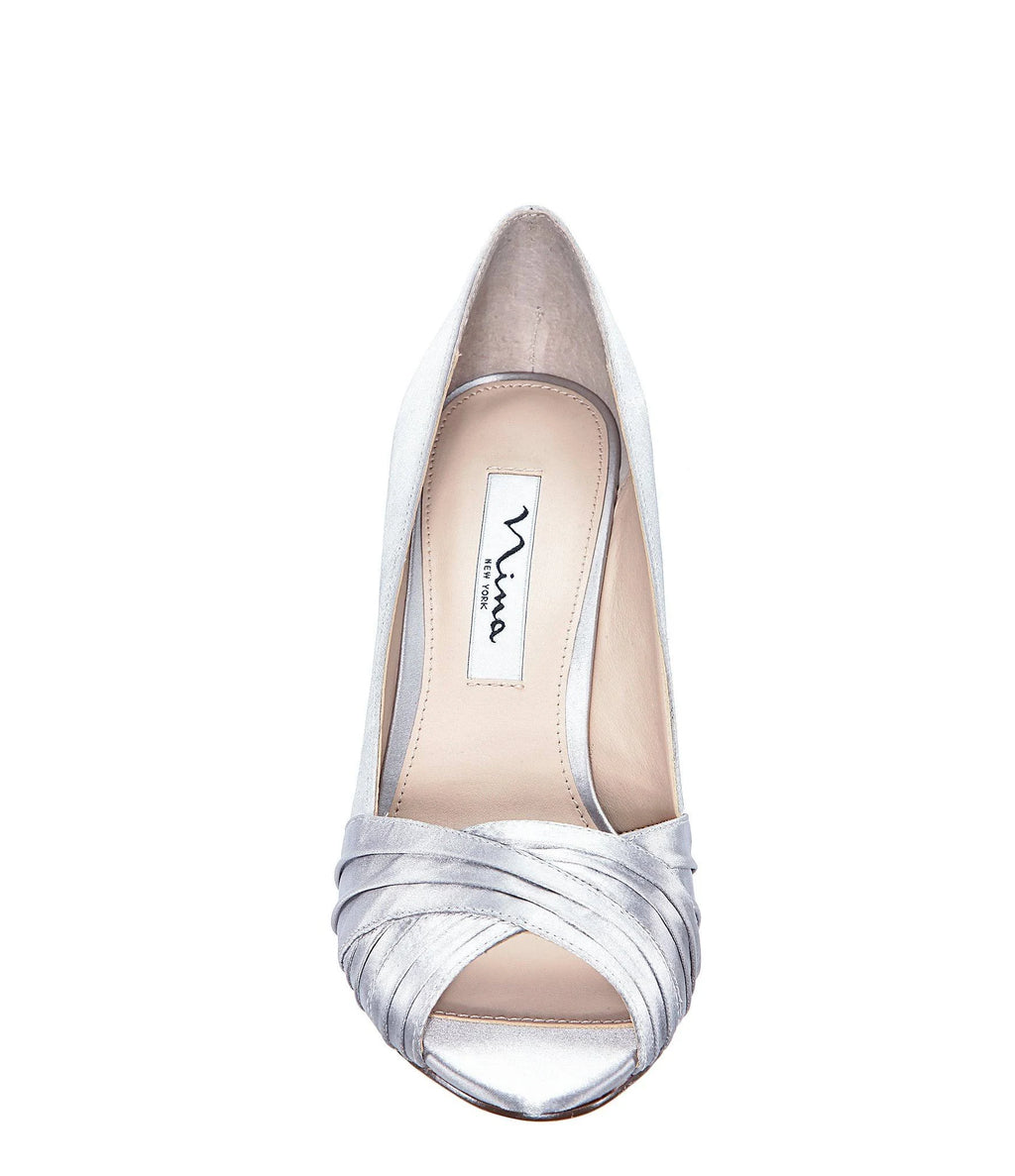 Silver Satin Pump U577040